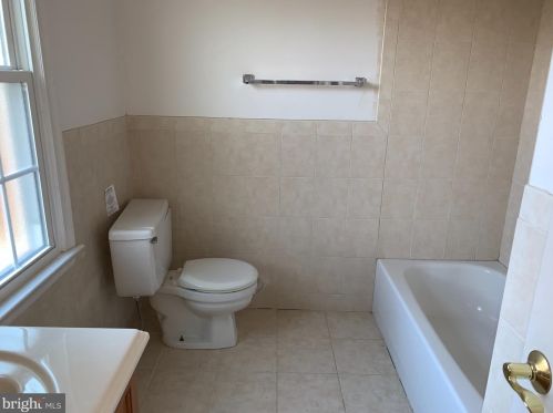 2004 Aventurine Way, Silver Spring MD 20904-5253 exterior