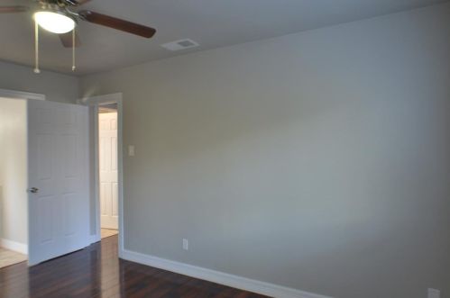 2006 Brentwood Ln, Carrollton TX exterior