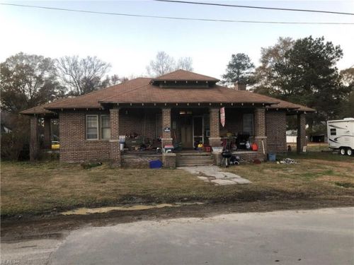 106 Elm St, Aulander, NC 27805