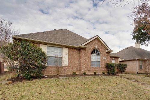 3669 Stockton Dr, Carrollton, TX 75010-3205