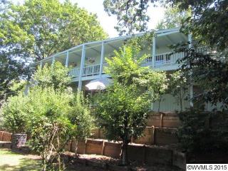 1715 Rio Vista Way, Salem OR  97302-5166 exterior