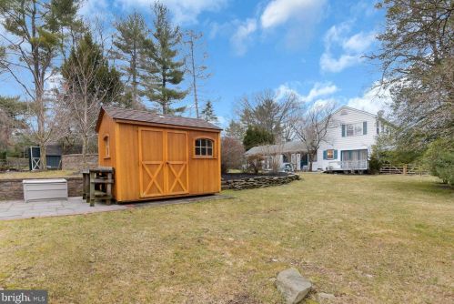 85 Overbrook Dr, Princeton NJ  exterior