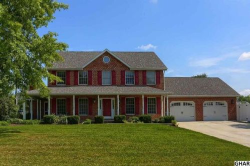 116 Willow View Dr, Carlisle, PA 17013-8479