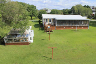 104 Sunset Dr, Peletier, NC 28584-9314