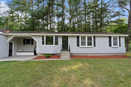 4 Lawrence Street Ext, Concord, NH 03301-5320