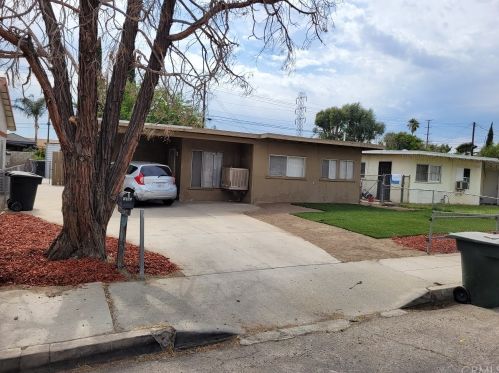 1565 Rialto Ave, Colton, CA 92324-2331