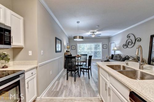 4333 Dunwoody Park, Atlanta GA  30338-5795 exterior