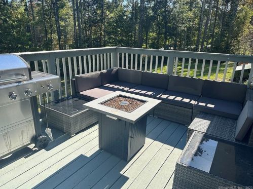 1037 Providence Pike, Killingly CT  06239-4003 exterior