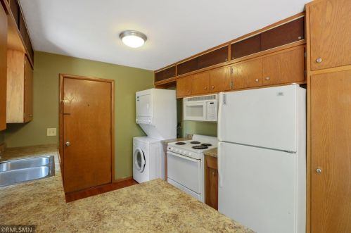 12841 Taylor St, Minneapolis, MN 55434-4077