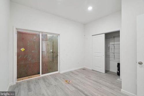 2543 11 St, Philadelphia PA  19133-1413 exterior