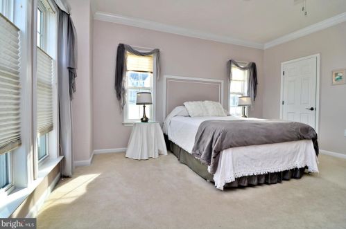 34 Colonel Miles Ct, Harpers Ferry WV 25425-3109 exterior