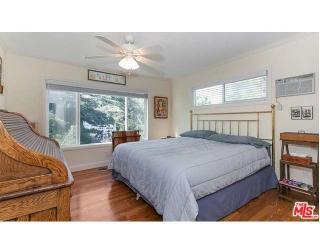 8279 Mannix Dr, Los Angeles CA  90046-1937 exterior