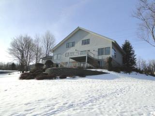 1624 28th Ave, Duluth, MN 55806-1168