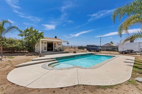 20101 Camino Del Sol, Riverside CA  92508-2423 exterior