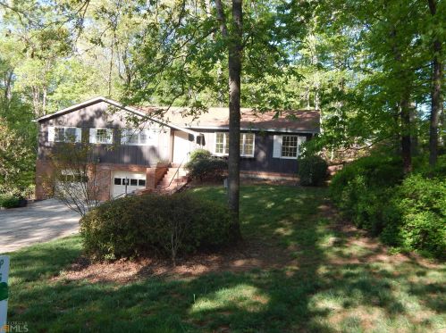 1897 Meadowood Dr, Marietta, GA 30062-6749