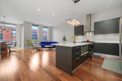 128 Aberdeen St, Chicago, IL 60607-2004