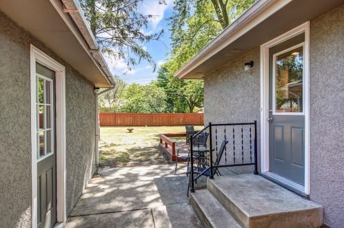 5142 Eastwood Rd, Saint Paul MN  55112-4804 exterior