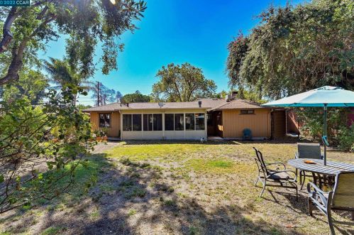 2345 Belmont Rd, Concord CA  94520-3411 exterior