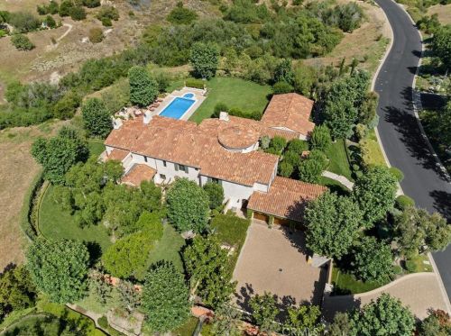 50 Golden Eagle, Irvine CA  92603-0308 exterior