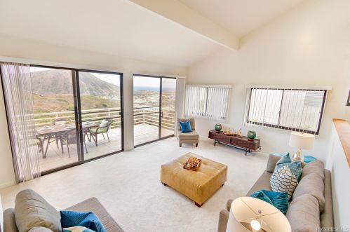 1051 Kamookoa Pl, Honolulu HI  96825-1317 exterior