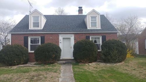 153 Lake St, Snowville, VA 24301-5536
