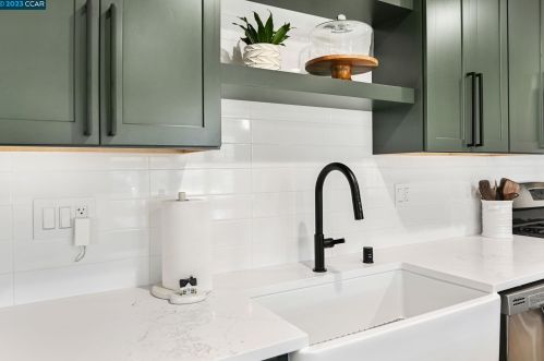 4163 Pickwick Dr, Concord CA  94521-2735 exterior