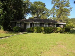 2004 Jerry Jones Dr, Valdosta, GA 31602-2713