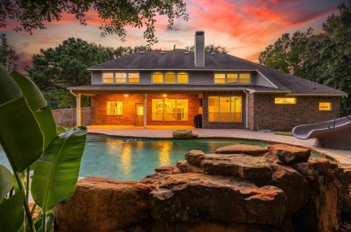 13245 Canyon Crest Ln, Conroe TX  77302-3474 exterior