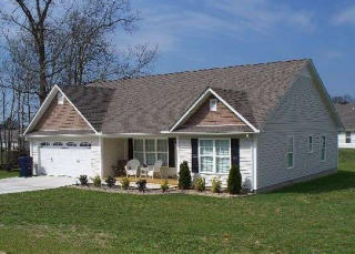 305 Erica Ln, Calhoun, GA 30701-4835
