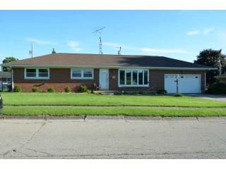 1627 Thomas Dr, Springfield, OH 45503-5927