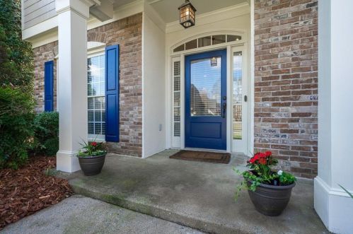 1075 Queensgate Dr, Smyrna, GA 30082-6400