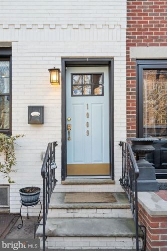 1009 10th St, Philadelphia, PA 19147-3815