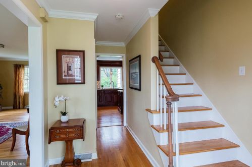 2006 Rachael Dr, Lancaster PA  17601-3655 exterior