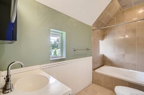 1007 Hazel Ct, Denver CO 80211-4047 exterior