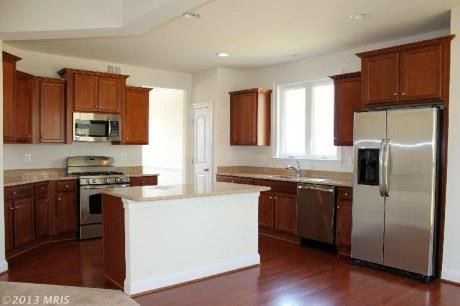 3305 Barnetts Crossing Pl, Triangle, VA 22172-2428