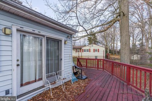 427 Holiday Dr, Aberdeen MD  21001-1813 exterior