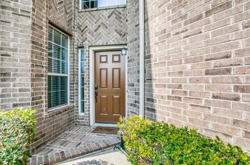 5745 Starboardway Dr, Fort Worth TX  76135-1828 exterior