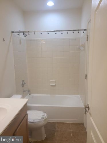 5248 Aetna Springs Rd, Woodbridge VA  22193-4849 exterior