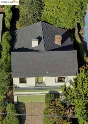 125 Fairlawn Dr, Berkeley, CA 94708-2107
