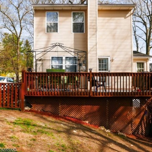 10 Alfred Way, Hopatcong, NJ 07843-1715