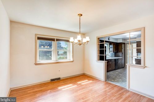 1992 Drexel Ave, Lancaster PA  17602-3365 exterior