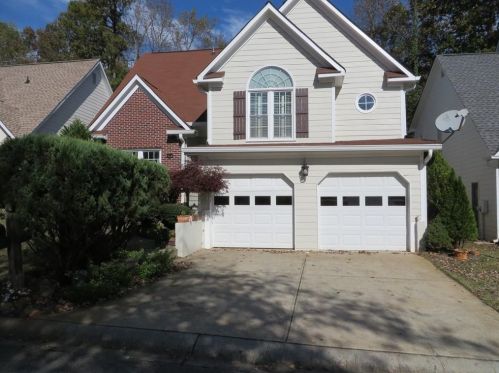 1417 Rosewood Creek Dr, Marietta GA  30066-6586 exterior