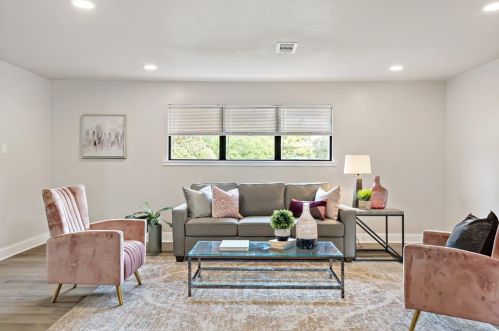 4801 Selkirk Dr, Fort Worth TX  76109-5043 exterior