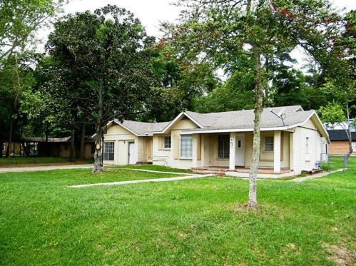 904 Callahan Ave, Conroe TX  77301-1768 exterior