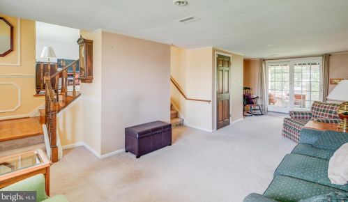 852 Wayside Ln, Haddonfield NJ 08033-1047 exterior