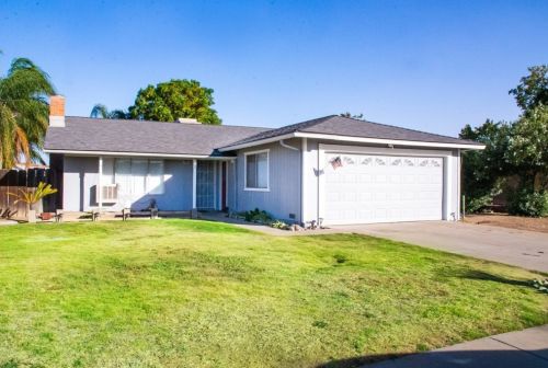 3061 Cindy Ave, Clovis, CA 93612-4915
