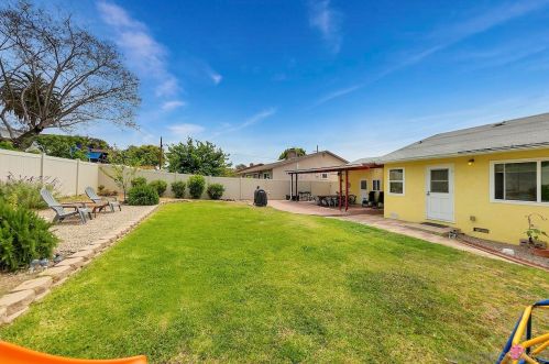 339 Alpine Ave, Chula Vista CA  91910-2906 exterior