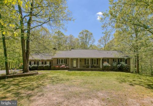 6714 Turkey Run Dr, Fredericksburg, VA 22407-2228