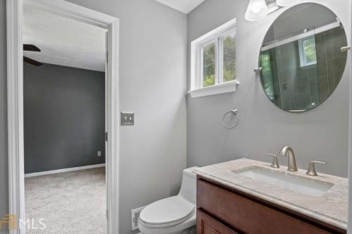 35 Carriage Trce, Stockbridge GA  30281-1328 exterior