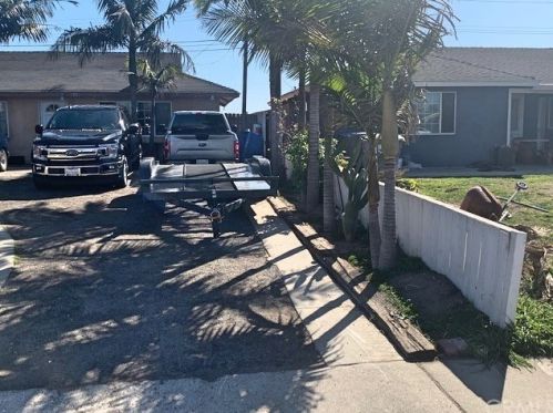 660 Yucca St, Oxnard, CA 93033-6308